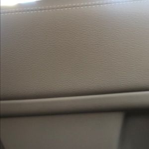 Meet your Posher, Clio